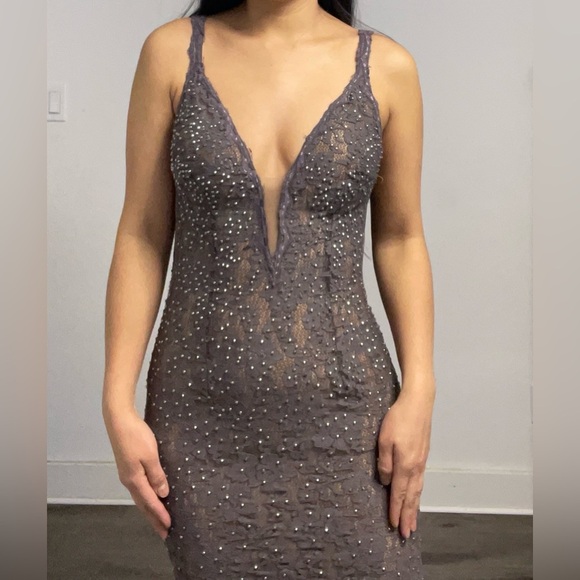 BEADED LACE FITTED SLEEVELESS GOWN BY JOVANI 48994 - Picture 12 of 16